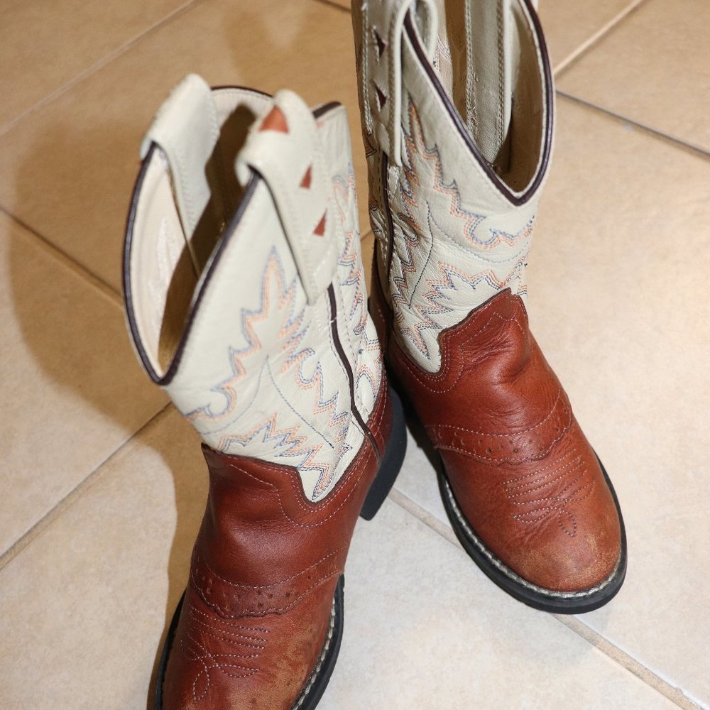 Childrens Old West Cowboy boots in a size 10